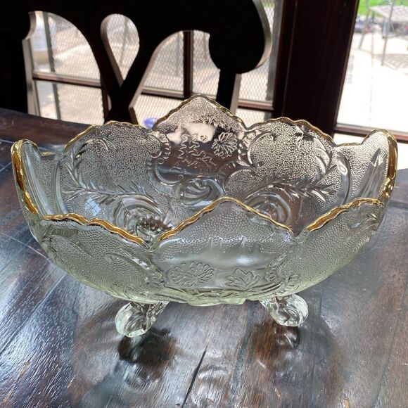 Lombardi Fruit Bowl Scroll Floral Pattern Glassware by Jeanette - Picture 7 of 13